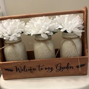 Farmhouse decor. 32 oz mason jars.